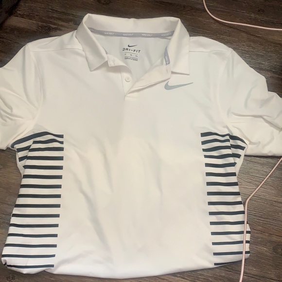 Nike Other - Euc Nike golf shirt / polo